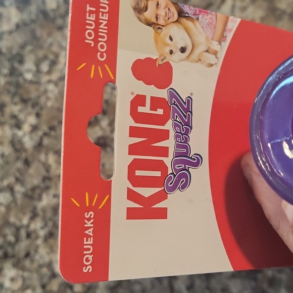 KONG Squeezz Stick Fetch Dog Toy - Purple - Large new w tag play fetch - Picture 3 of 9